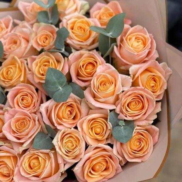 Букет из 31 розы мисс пигги