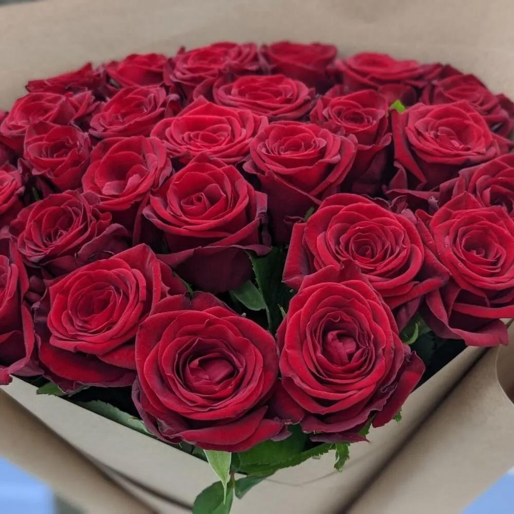 Букет из 25 роз Ред Наоми
